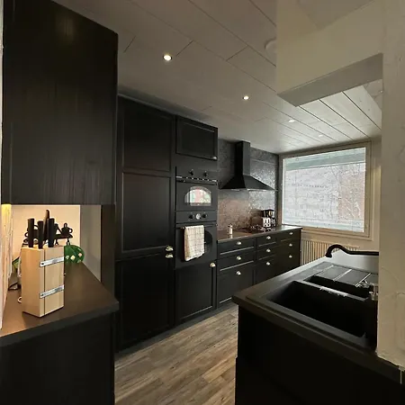 Arctic Corner With Jacuzzi Apartment *