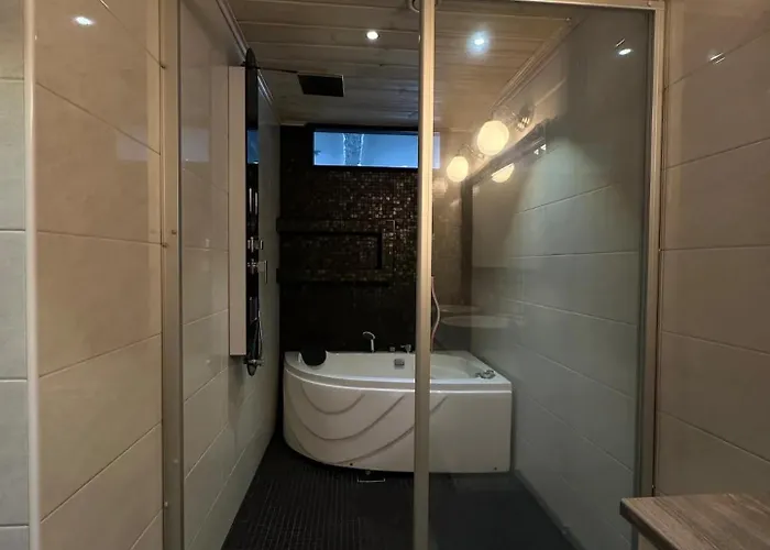 Arctic Corner With Jacuzzi Apartamento